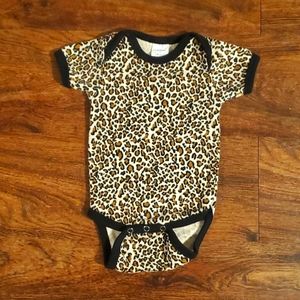 Boutique Bodysuits (2) 3-6M